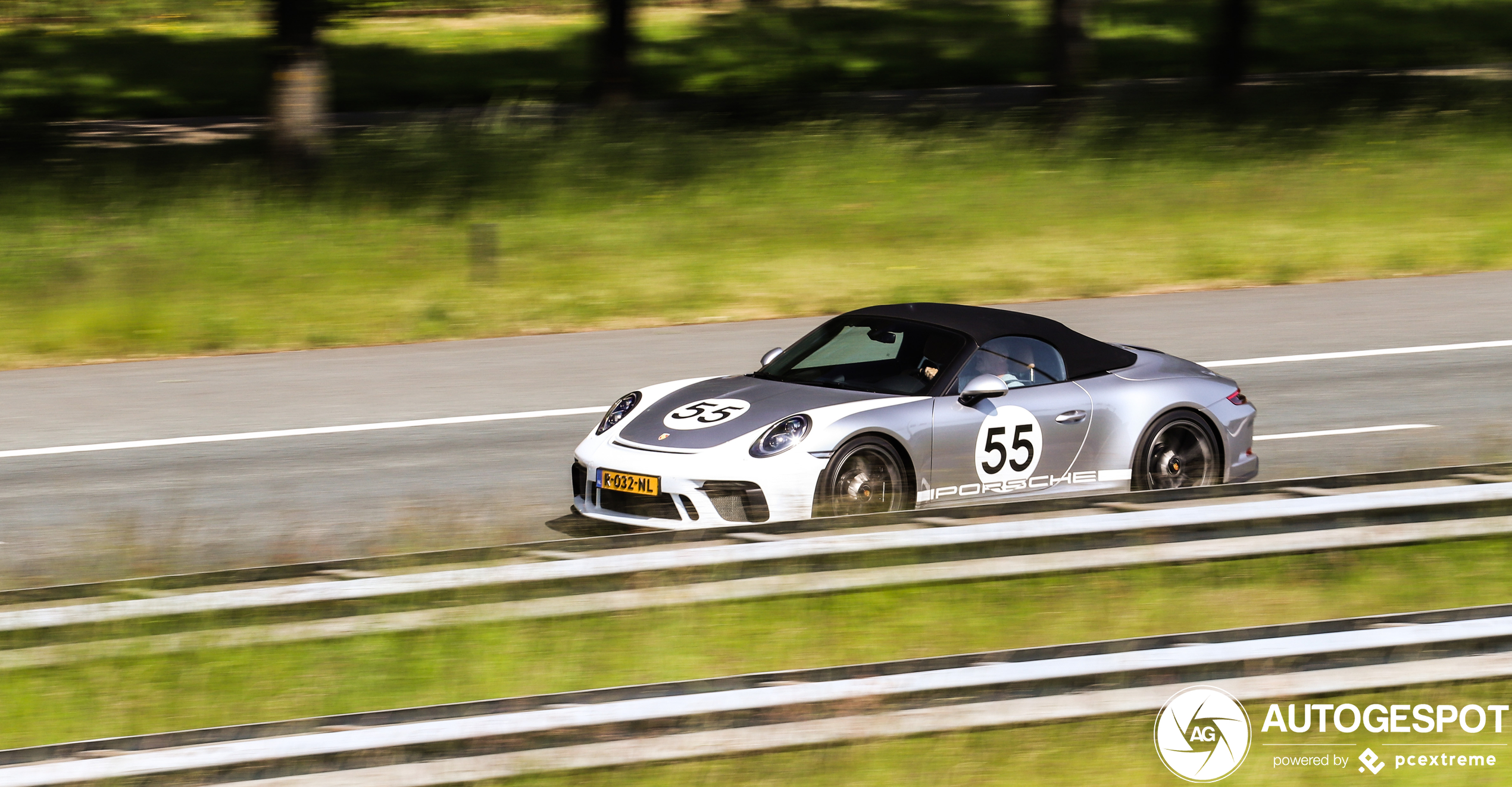 Porsche 991 Speedster Heritage Package