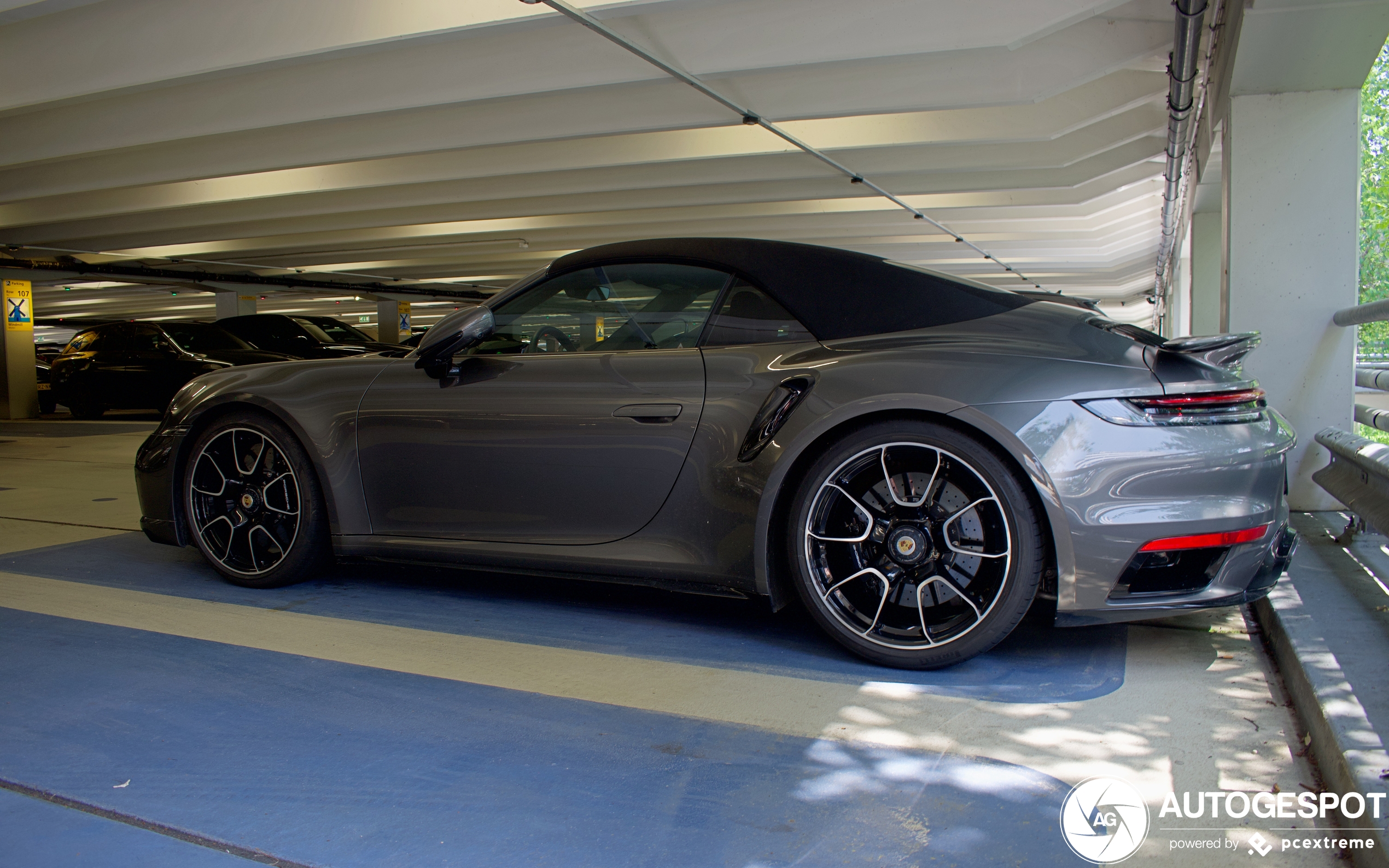 Porsche 992 Turbo S Cabriolet