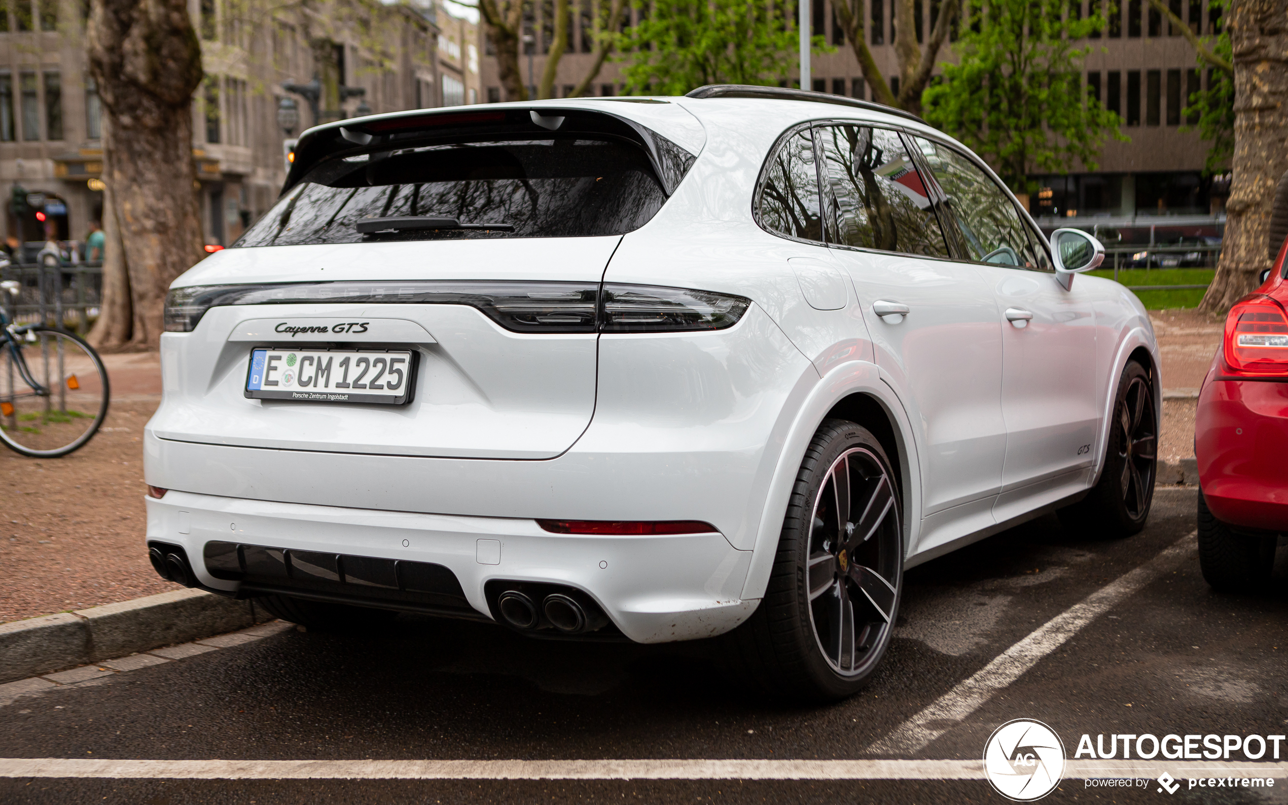 Porsche 9YA Cayenne GTS