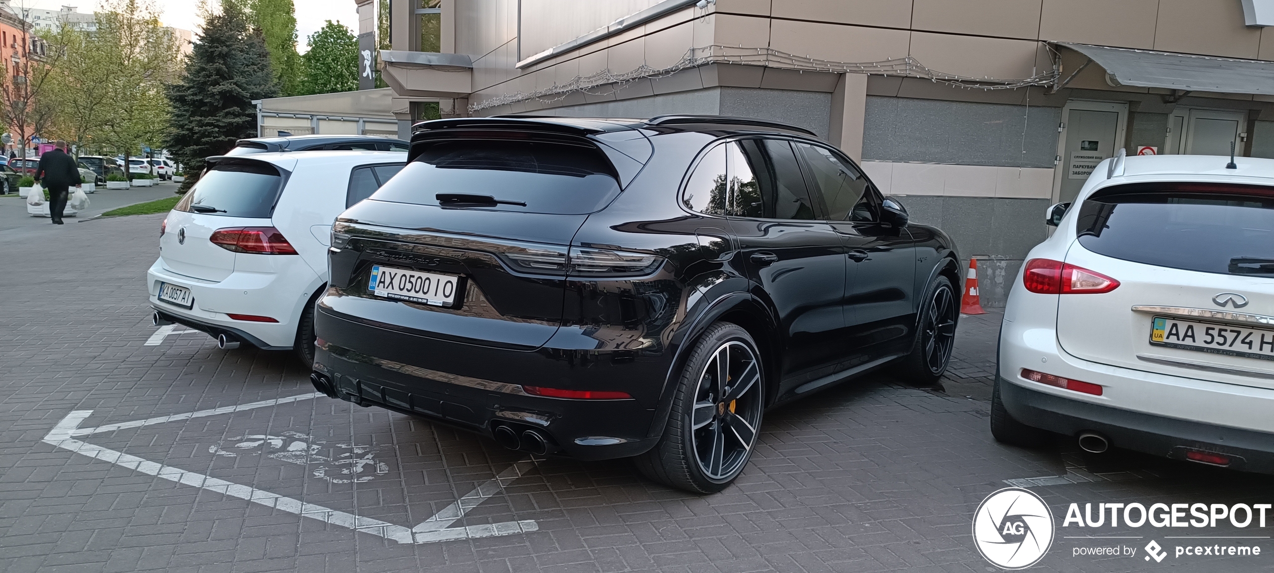 Porsche Cayenne Turbo S E-Hybrid