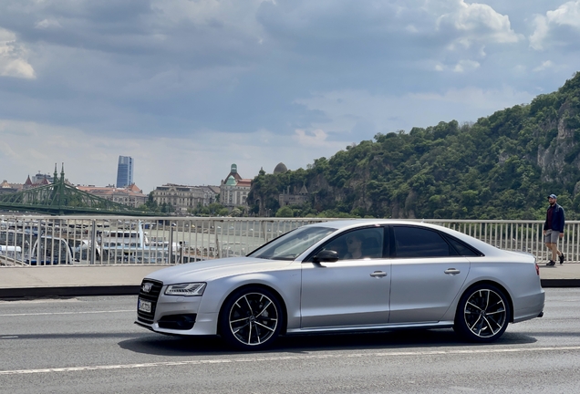 Audi S8 D4 Plus 2016