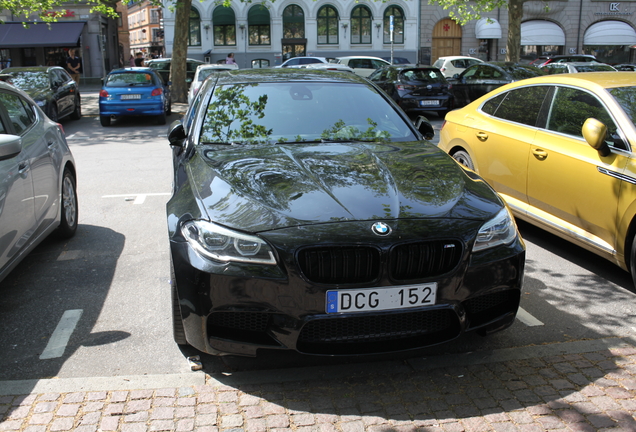 BMW M5 F10 2011