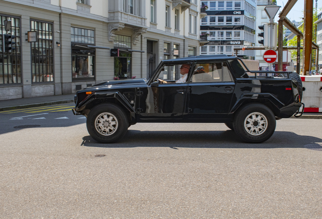 Lamborghini LM002