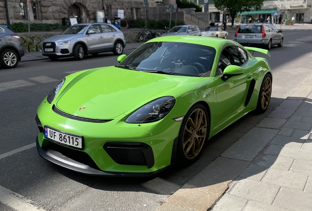 Porsche 718 Cayman GT4