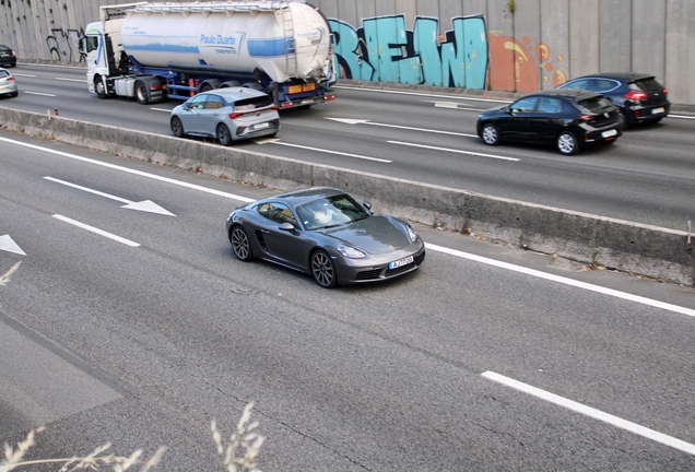 Porsche 718 Cayman S