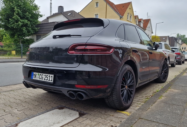 Porsche 95B Macan GTS