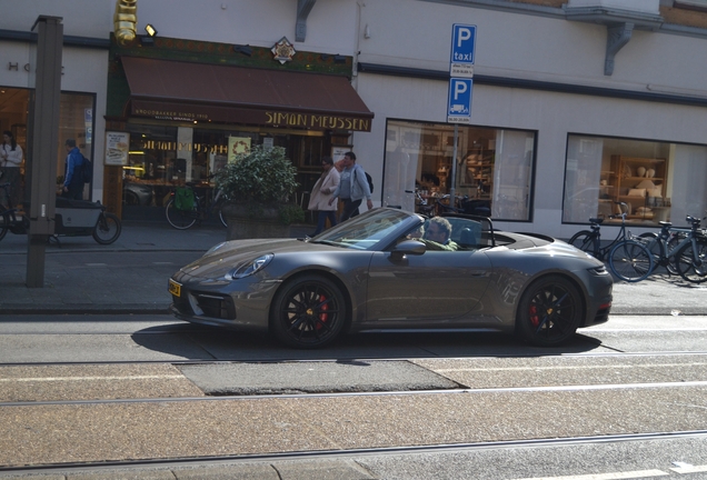 Porsche 992 Carrera 4S Cabriolet