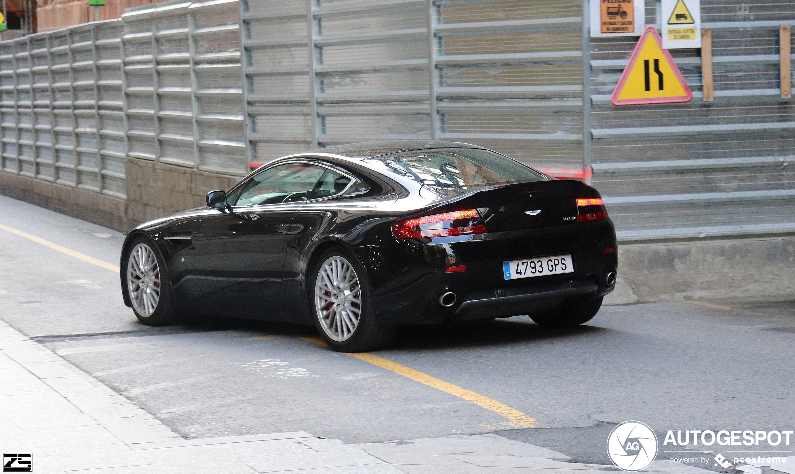 Aston Martin V8 Vantage