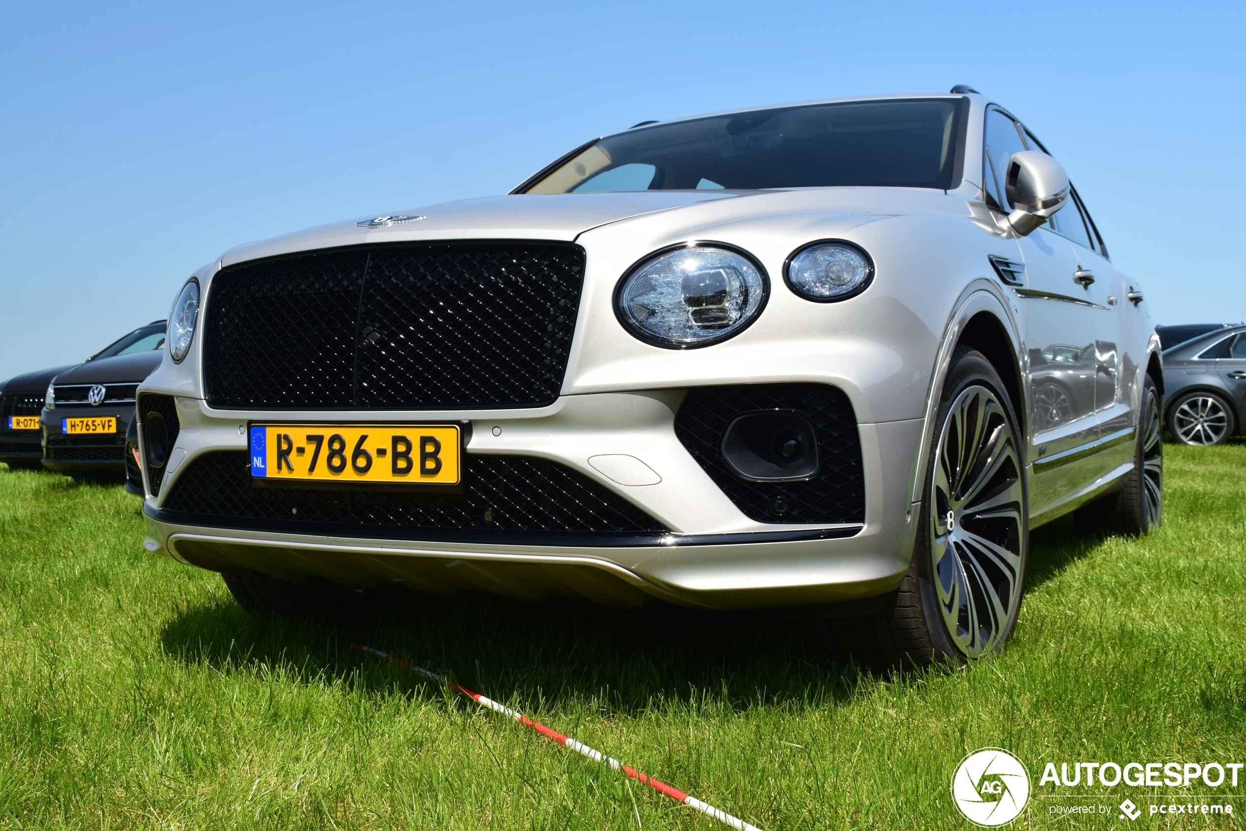 Bentley Bentayga Hybrid 2021