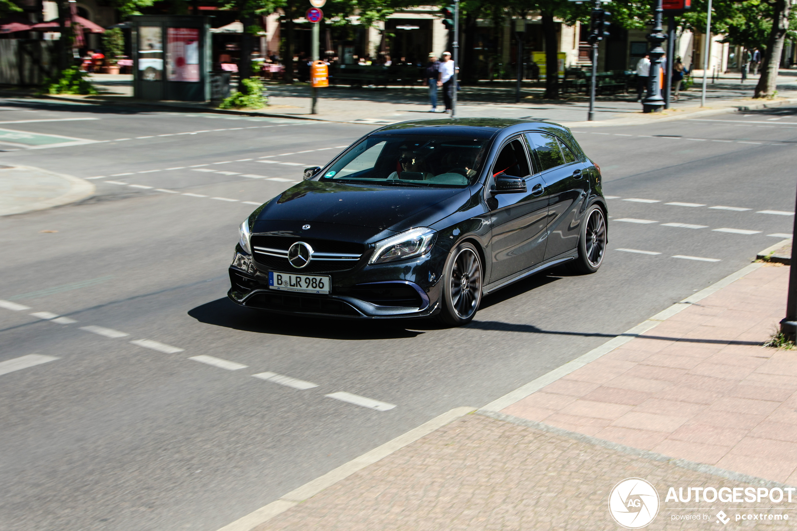 Mercedes-AMG A 45 W176 2015