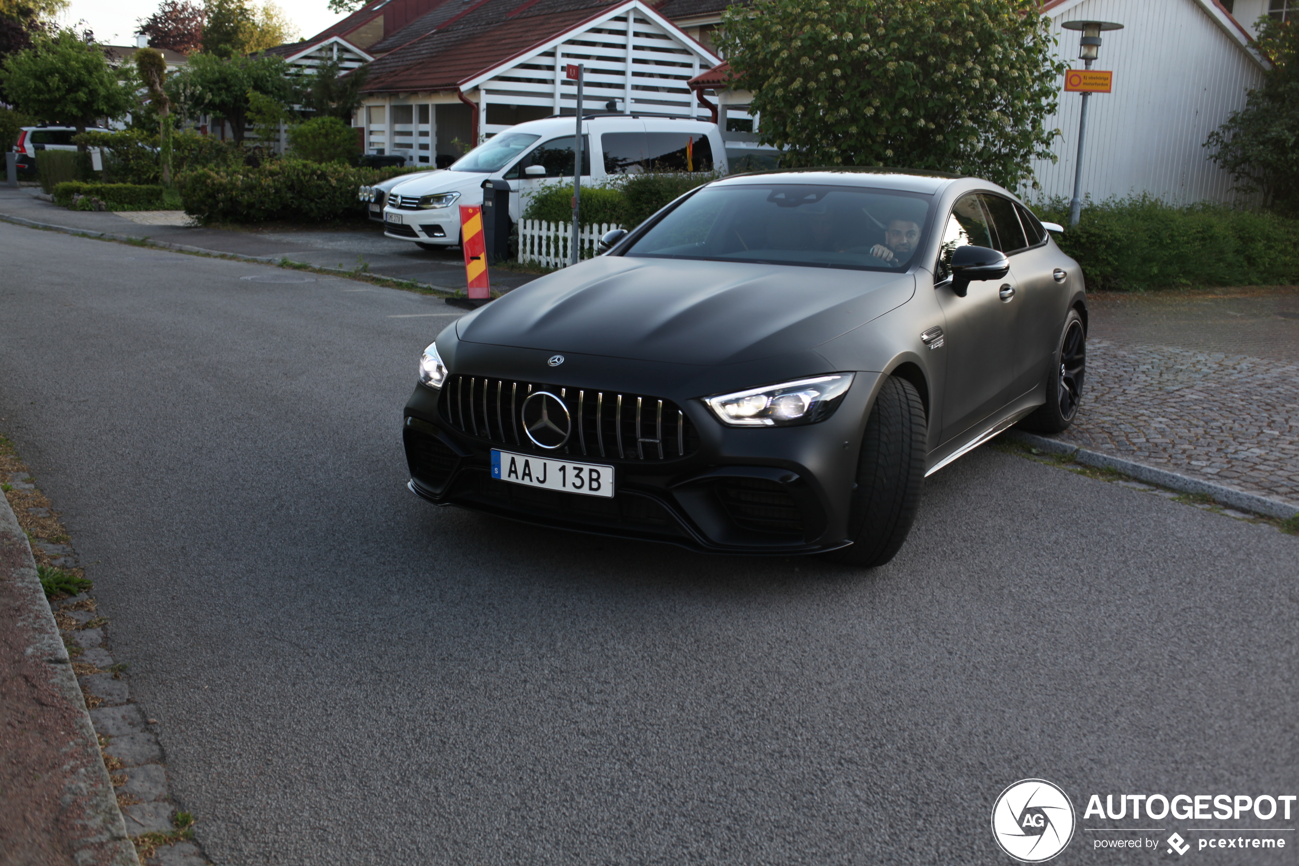 Mercedes-AMG GT 63 S X290