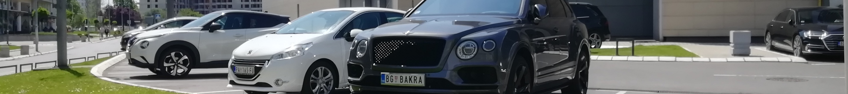 Bentley Bentayga V8