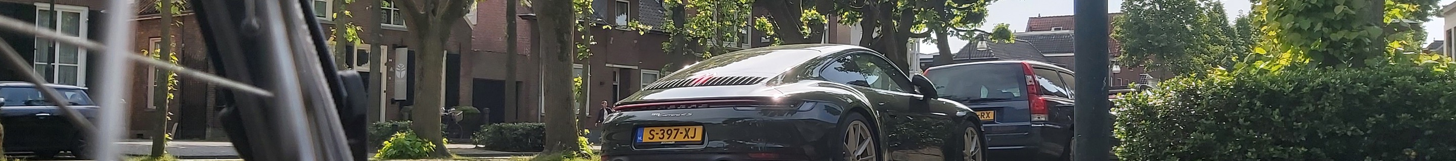 Porsche 992 Carrera 4S