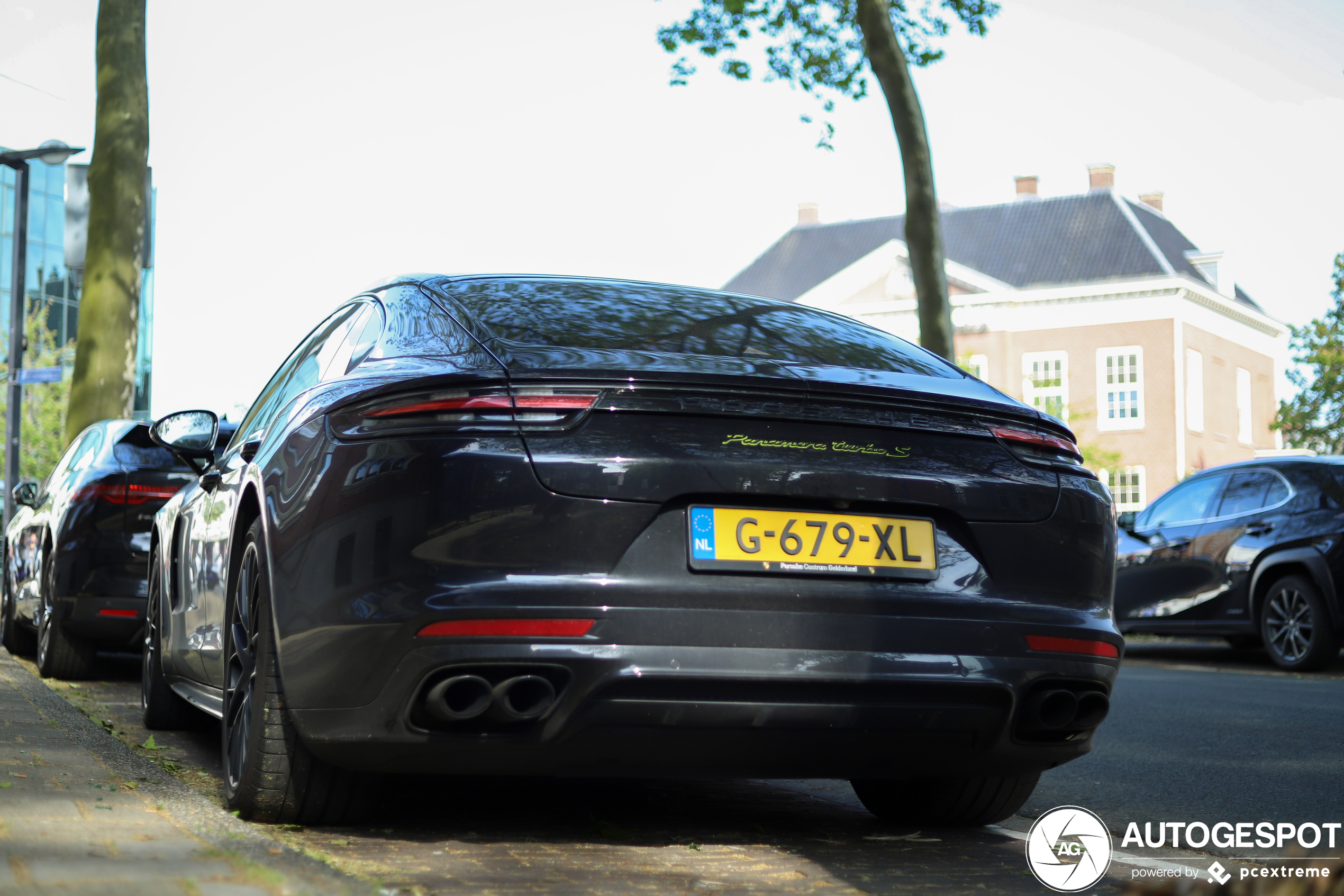 Porsche 971 Panamera Turbo S E-Hybrid