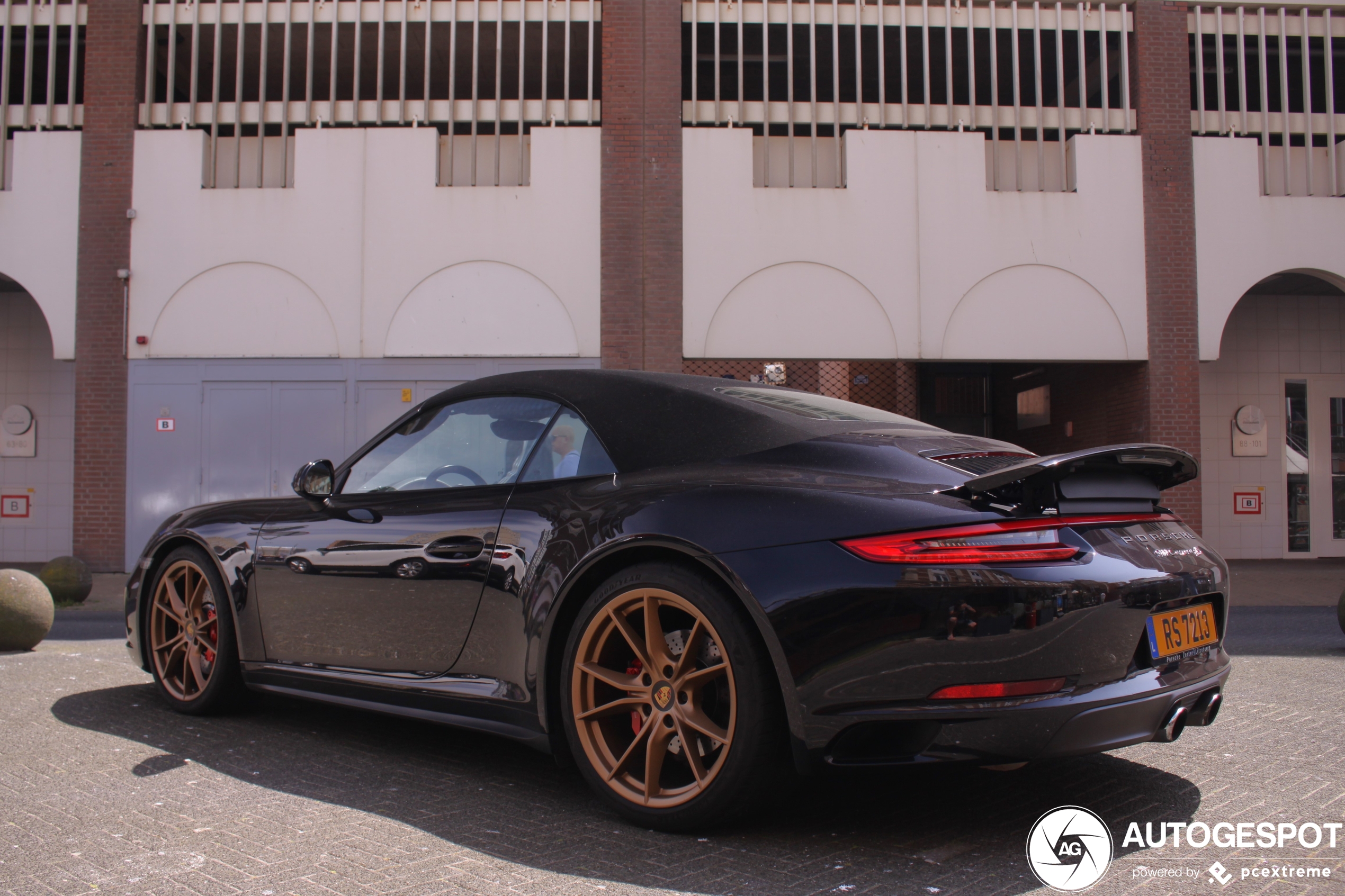 Porsche 991 Carrera 4S Cabriolet MkII