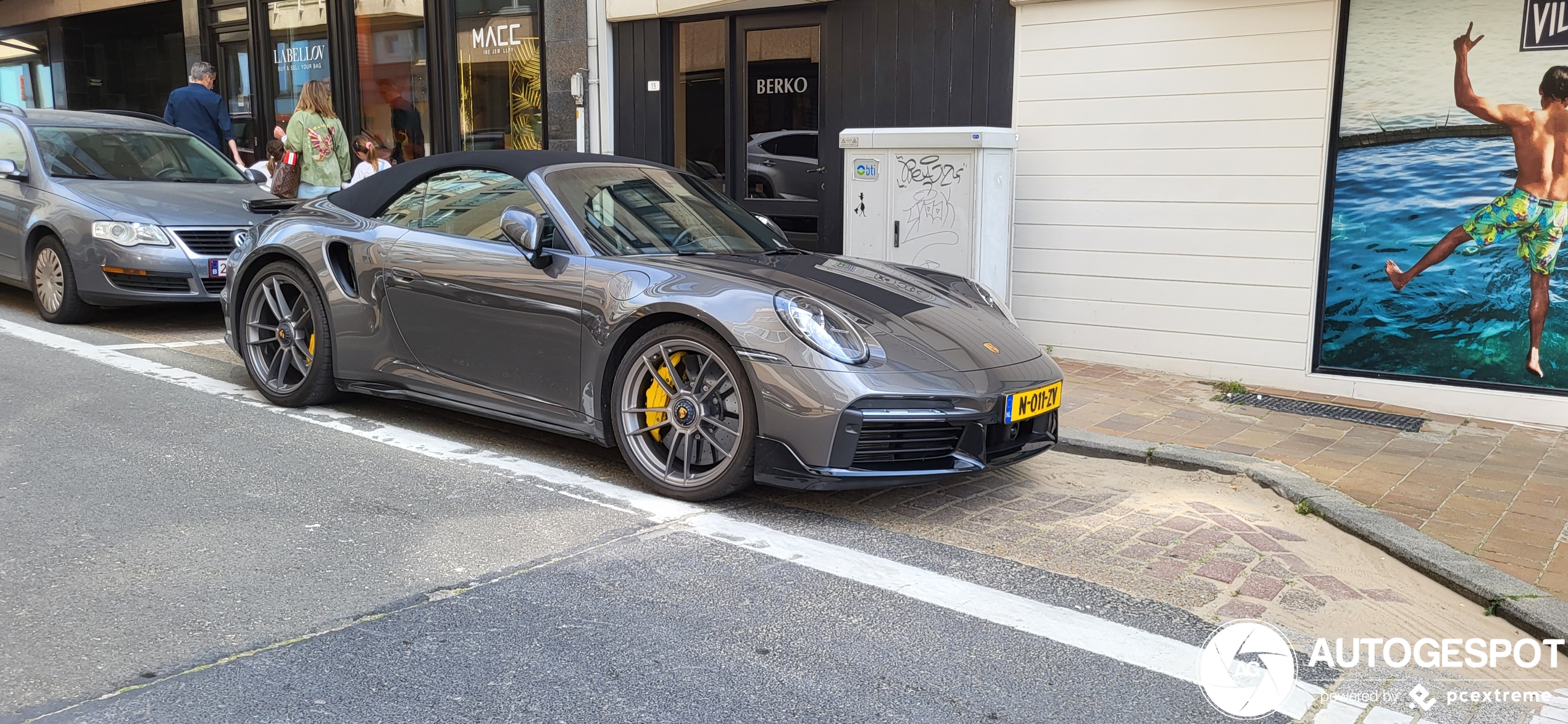 Porsche 992 Turbo S Cabriolet