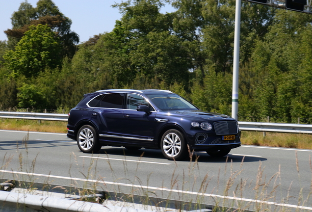 Bentley Bentayga Hybrid 2021