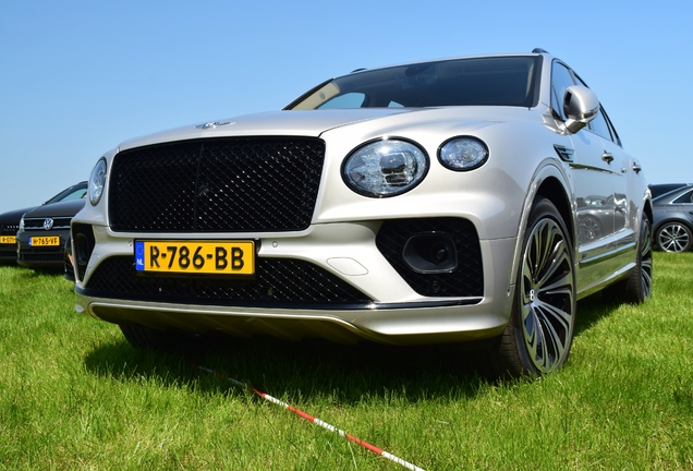 Bentley Bentayga Hybrid 2021