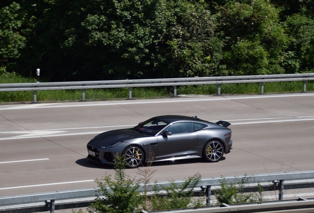 Jaguar F-TYPE SVR Coupé 2017