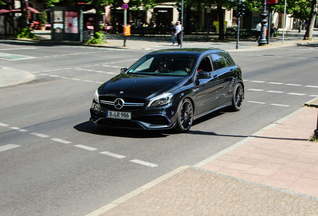 Mercedes-AMG A 45 W176 2015