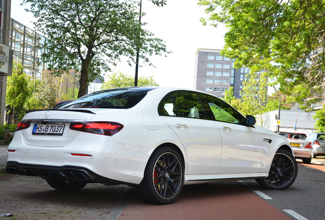 Mercedes-AMG E 63 S W213 2021