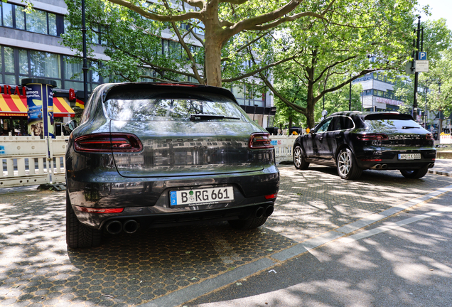 Porsche 95B Macan GTS