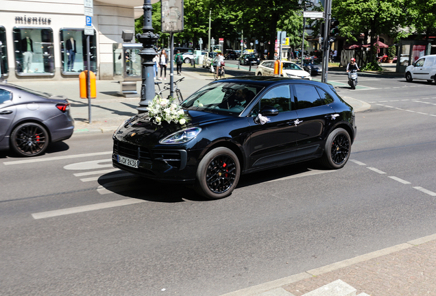 Porsche 95B Macan GTS MkII