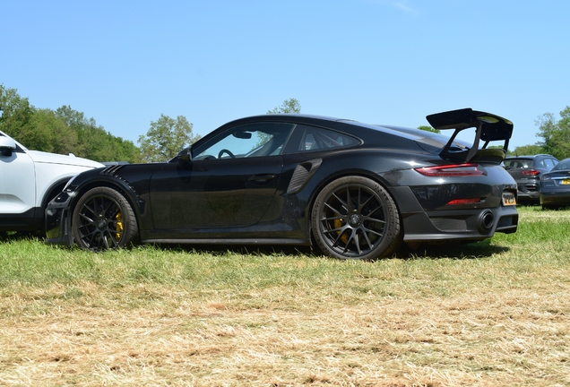 Porsche 991 GT2 RS Weissach Package