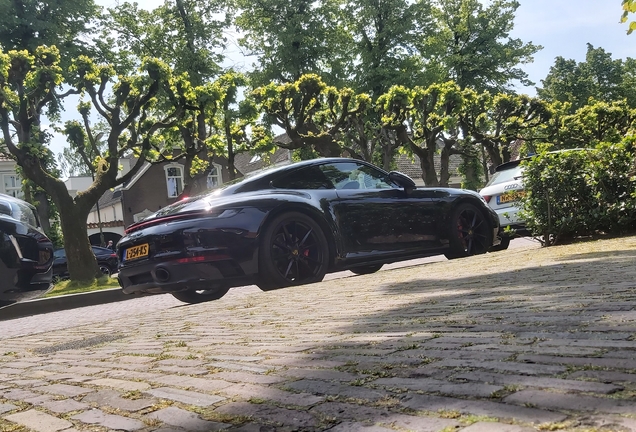 Porsche 992 Carrera 4S