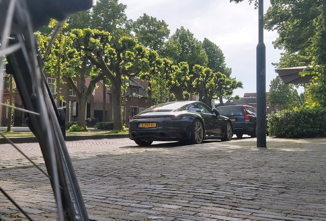 Porsche 992 Carrera 4S