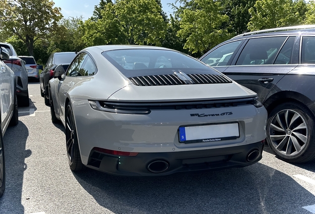 Porsche 992 Carrera GTS