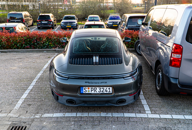 Porsche 992 Carrera GTS