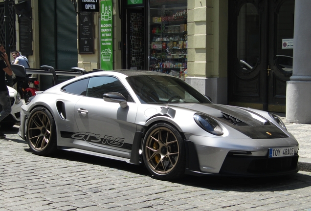 Porsche 992 GT3 RS Weissach Package