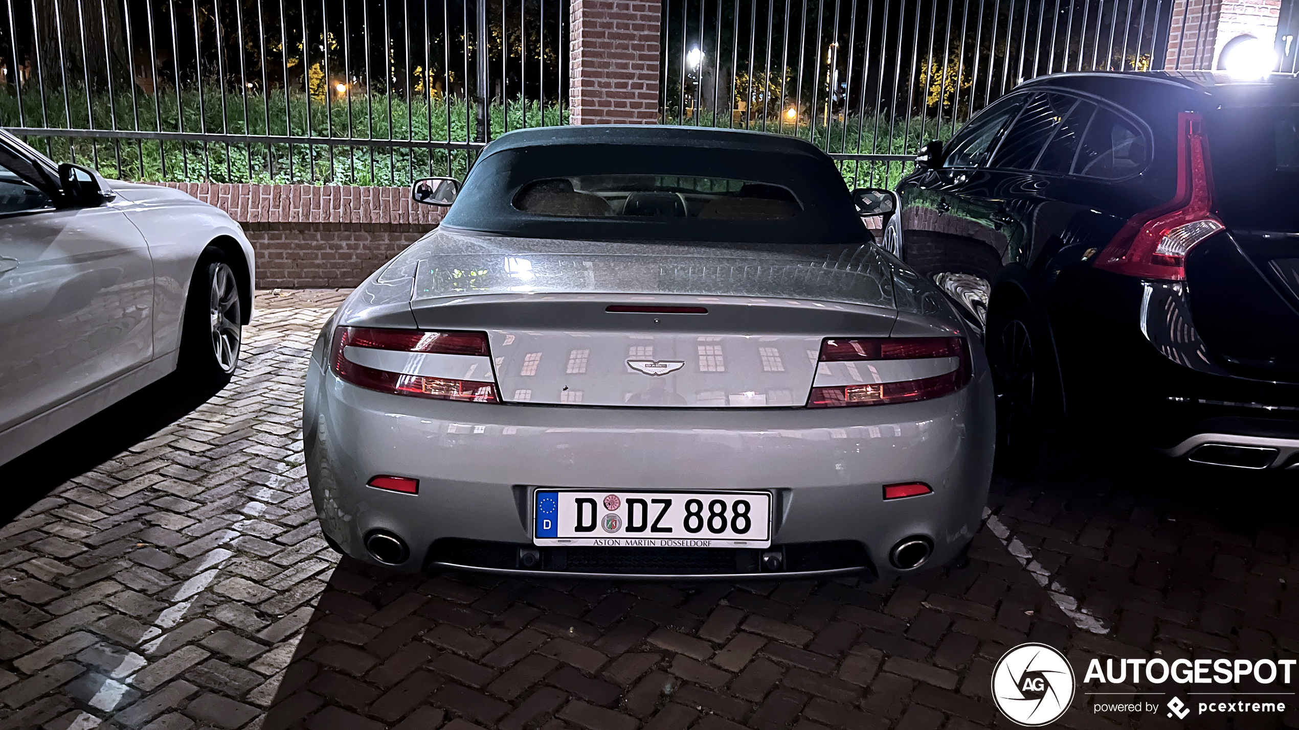 Aston Martin V8 Vantage Roadster