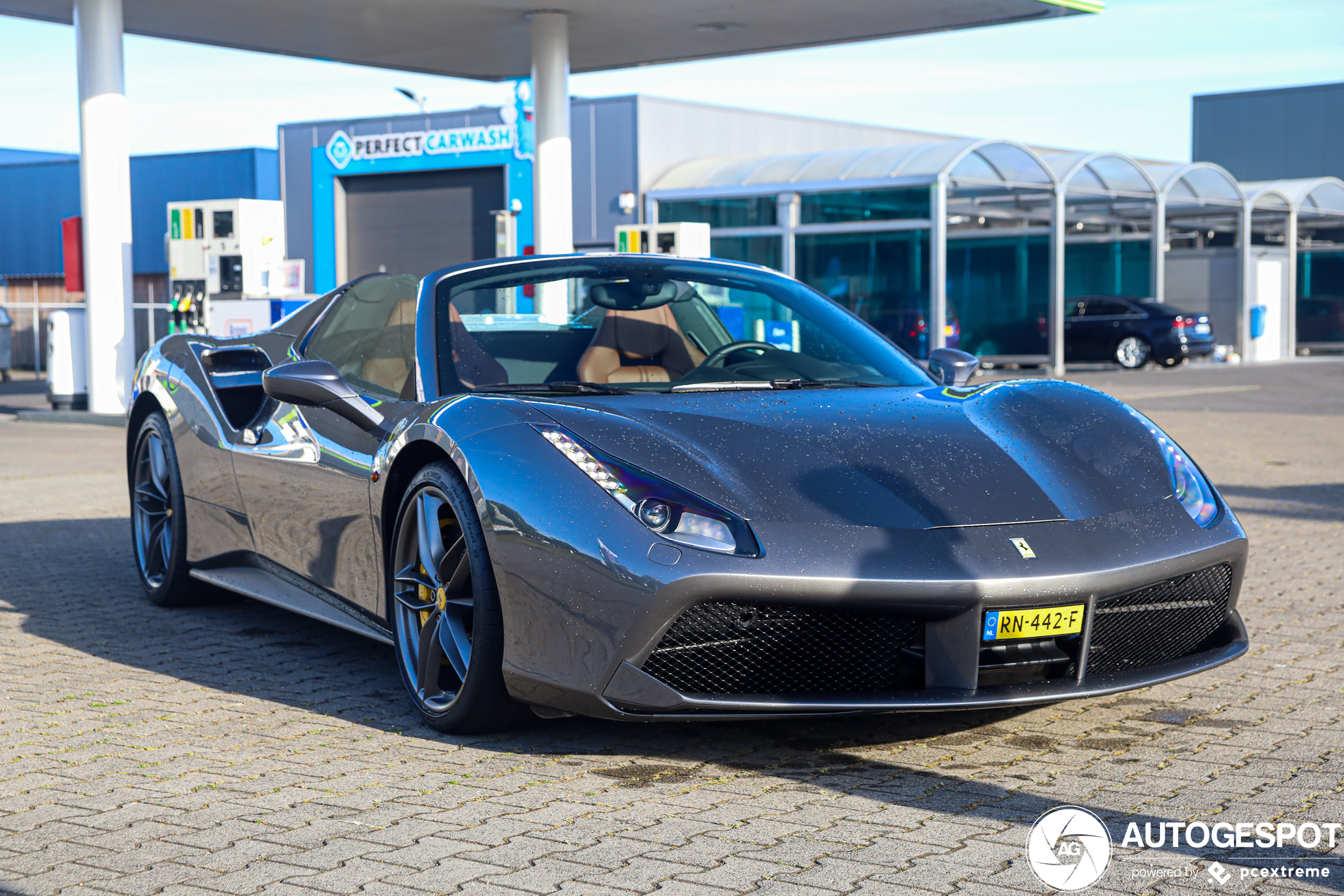 Ferrari 488 Spider