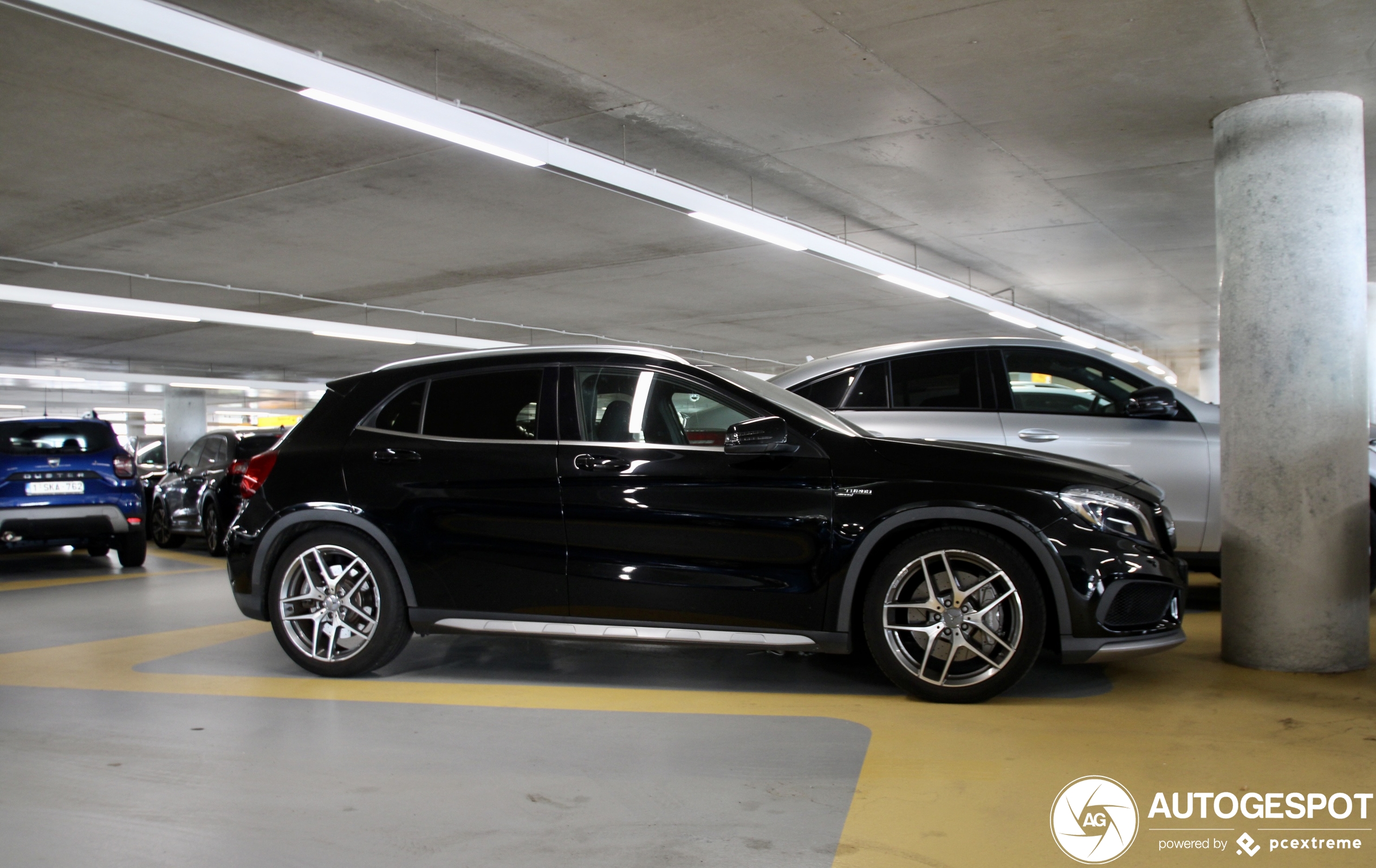 Mercedes-Benz GLA 45 AMG X156