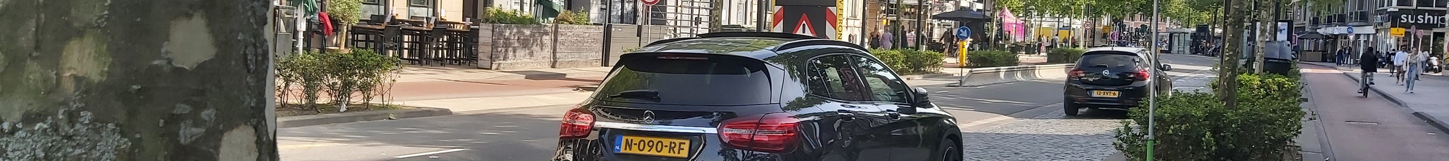 Mercedes-AMG GLA 45 X156