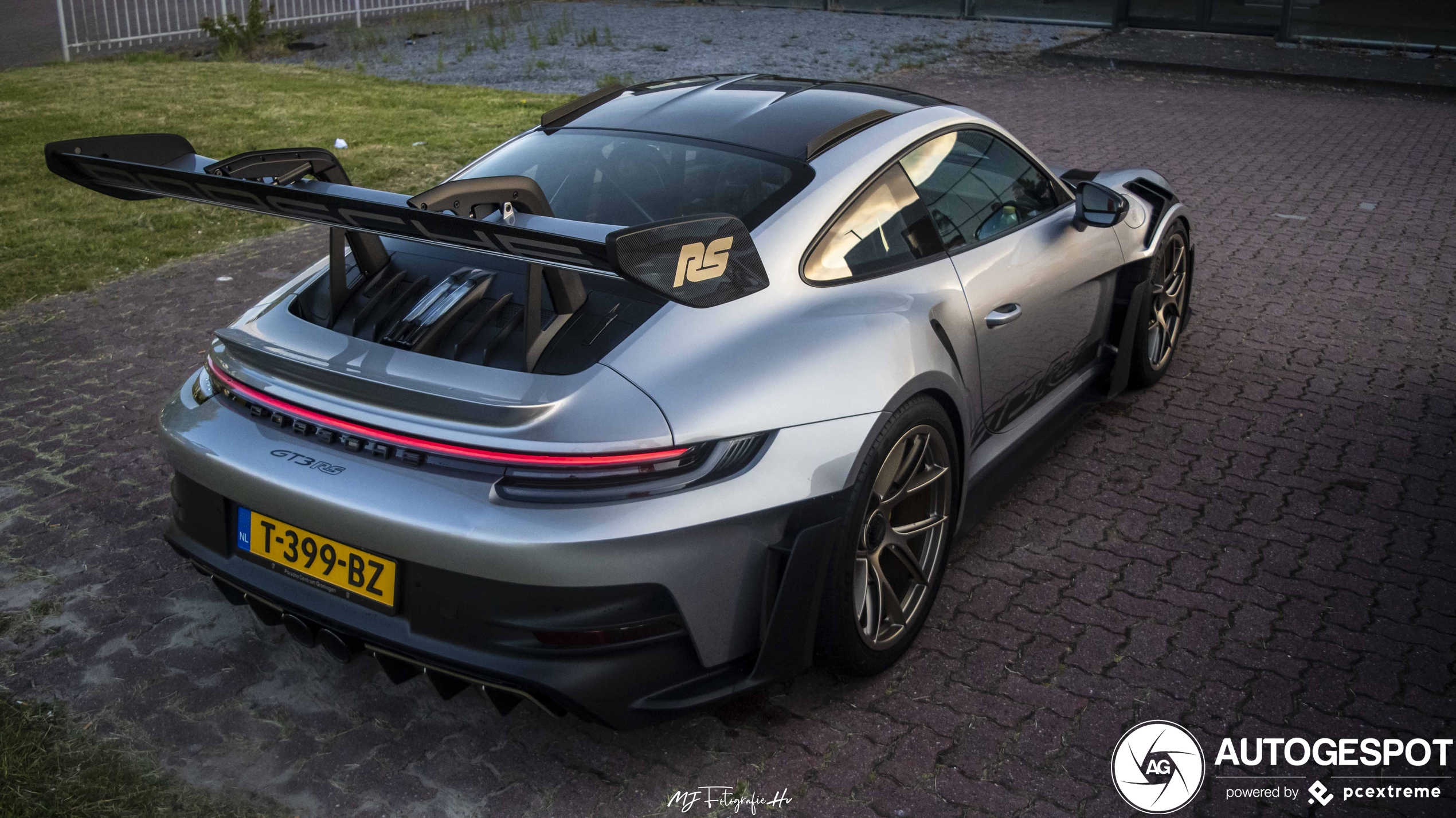 Porsche 992 GT3 RS Weissach Package