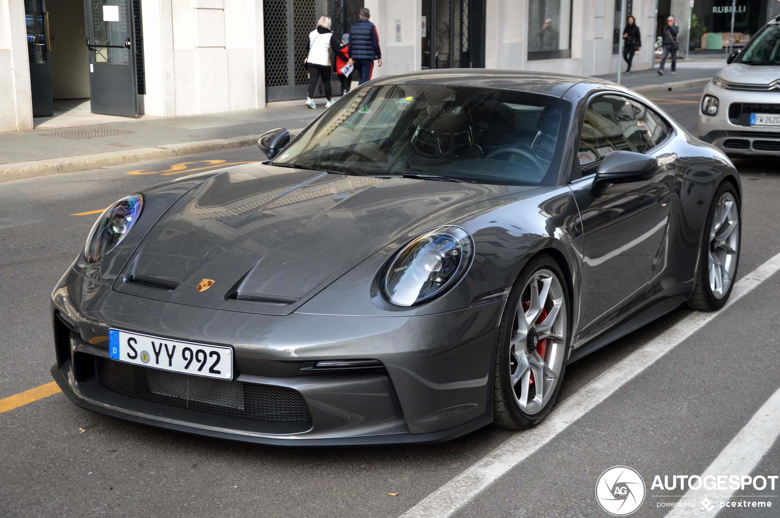 Porsche 992 GT3 Touring