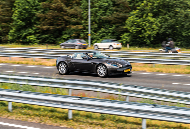 Aston Martin DB11 V8 Volante