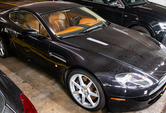 Aston Martin V8 Vantage