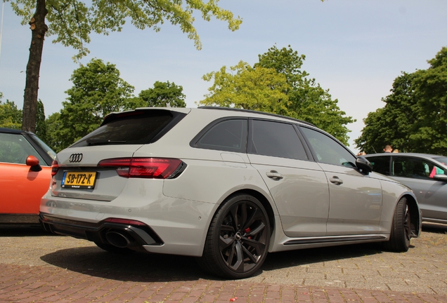 Audi RS4 Avant B9