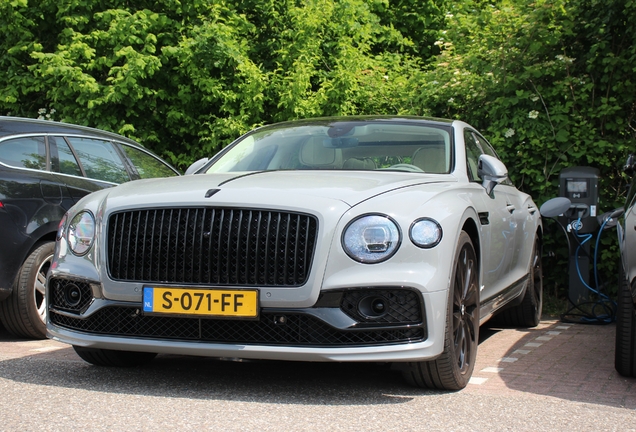 Bentley Flying Spur Hybrid