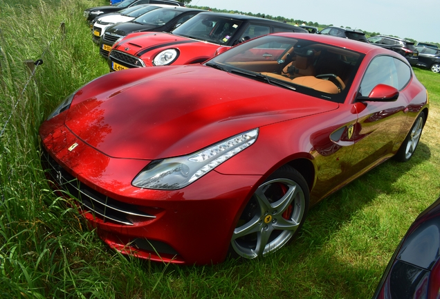 Ferrari FF