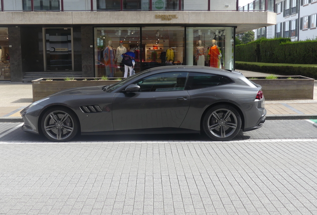 Ferrari GTC4Lusso