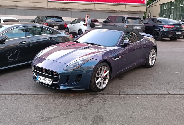 Jaguar F-TYPE S Convertible