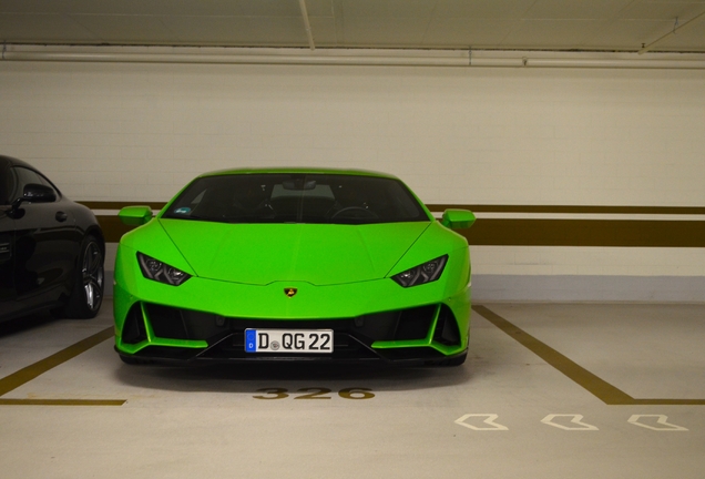 Lamborghini Huracán LP640-4 EVO