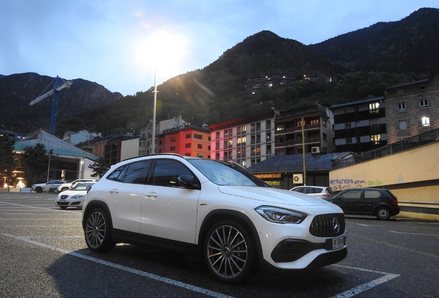 Mercedes-AMG GLA 45 4MATIC+ H247