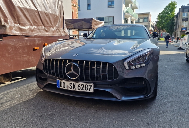 Mercedes-AMG GT C190 2017