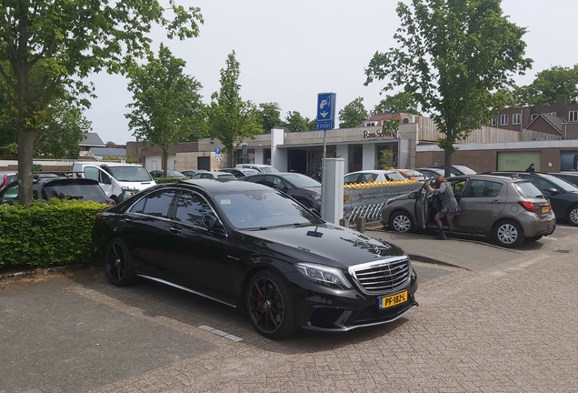 Mercedes-AMG S 63 V222